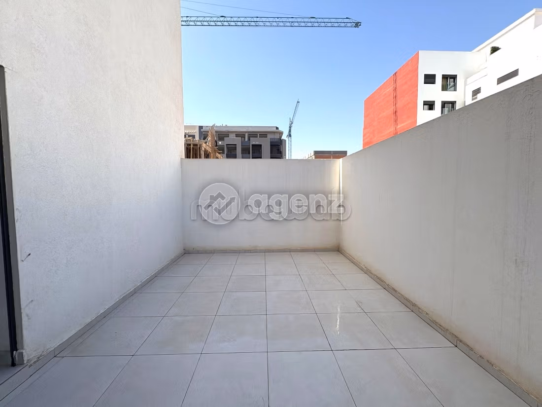 RÉSIDENCE MOLIÈRE GROUPE SBAI FRÈRES Studio à vendre 70 m² Les Hôpitaux Casablanca — 5