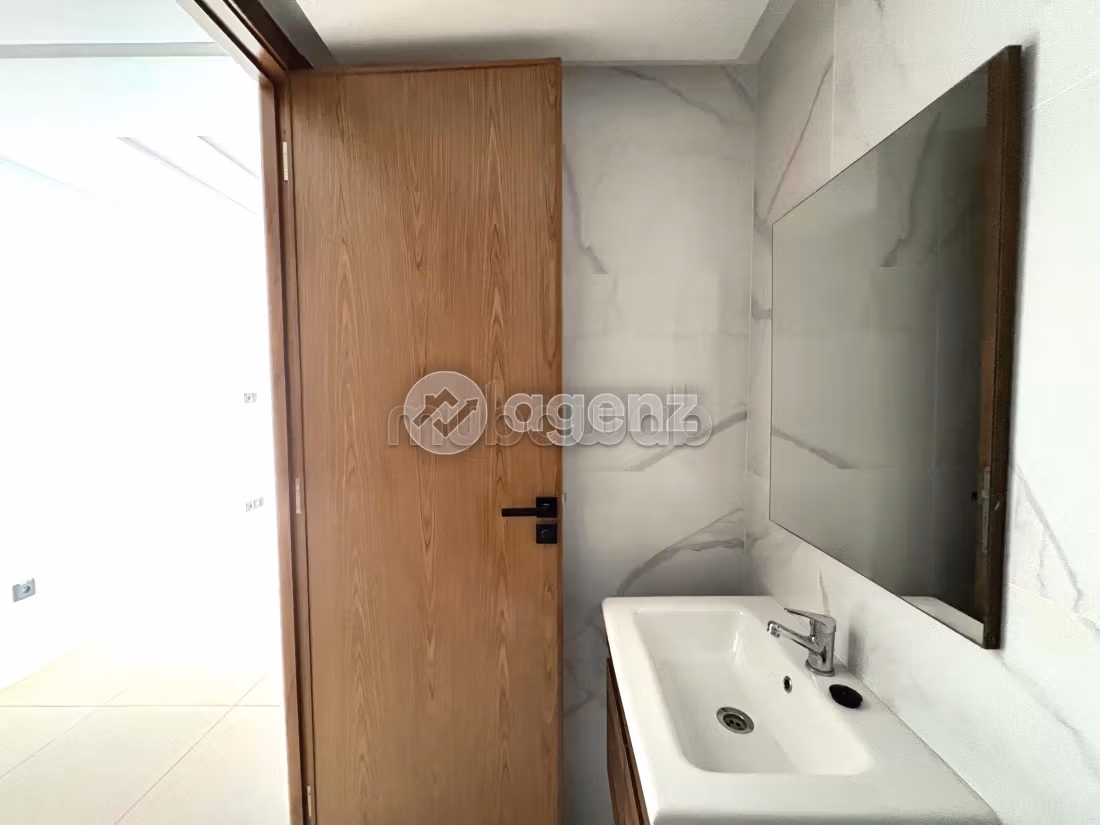 Appartement 70 m² f Les Hôpitaux — 18