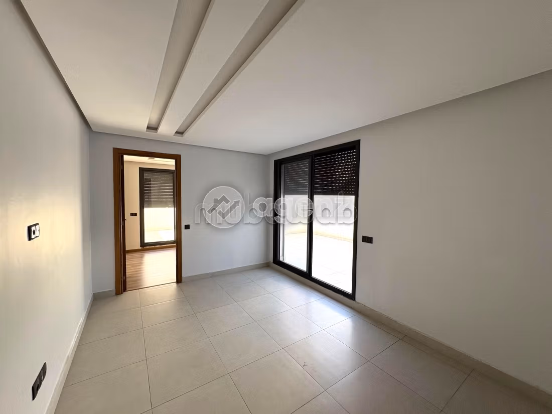 RÉSIDENCE MOLIÈRE GROUPE SBAI FRÈRES Studio à vendre 70 m² Les Hôpitaux Casablanca — 4