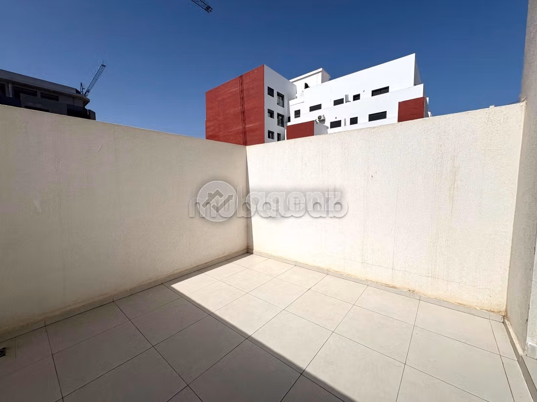 Appartement 70 m² f Les Hôpitaux — 17