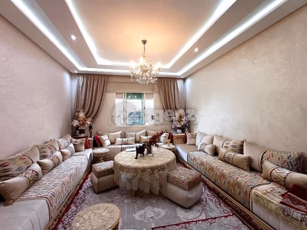 Se vende piso en Sidi Maarouf. 3 dormitorios