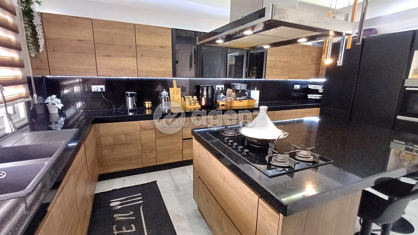 Fabulous apartment for sale. 4 rooms. Dressing room