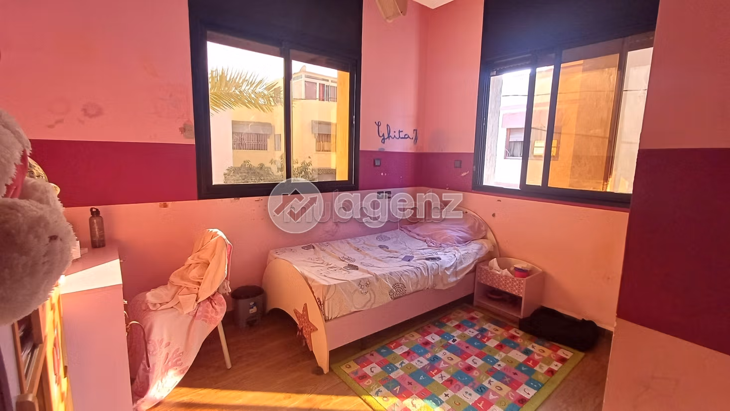 Vendita appartamento a Hay El Menzah. 3 camere. Cucina completamente equipaggiata