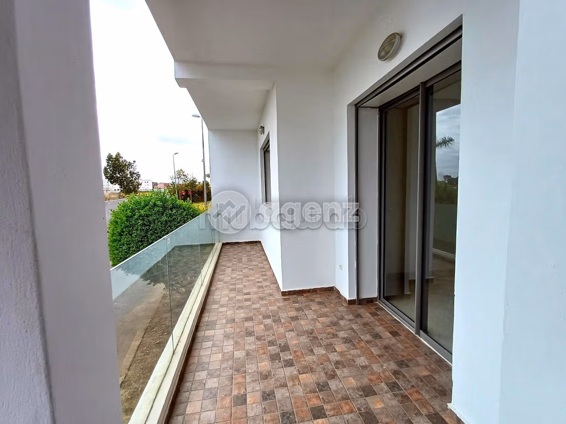 Nu kopen: appartementen. Oppervlakte 105 m². Lift en garage