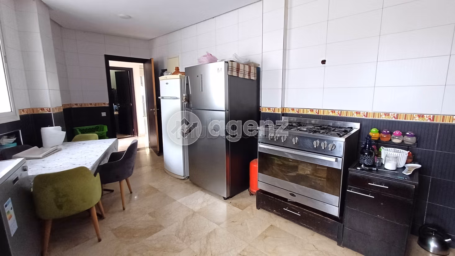 Villa à vendre 389 m², 4 chambres Lekrimat Casablanca