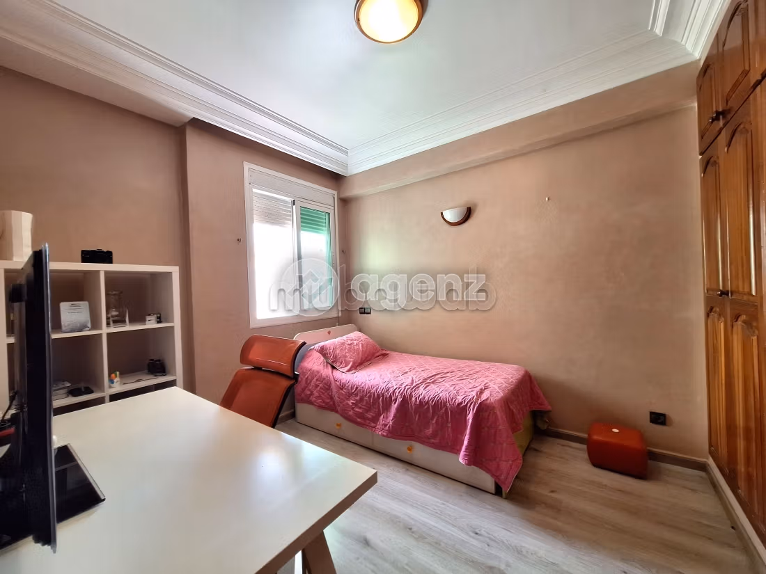 Appartamento da acquistare a Val Fleury. Superficie 129 m². Posto auto e ascensore