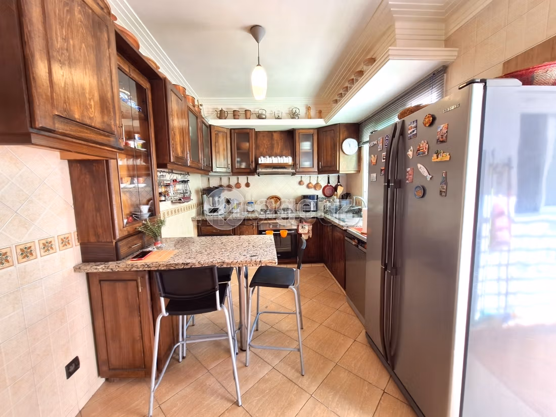 Appartamento da acquistare a Val Fleury. Superficie 129 m². Posto auto e ascensore