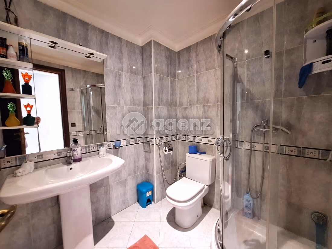 Appartamento da acquistare a Val Fleury. Superficie 129 m². Posto auto e ascensore