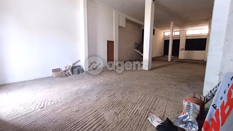 Commerce à vendre 518 m² Sidi Maarouf Casablanca