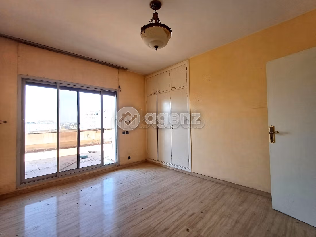 Appartement 400 m² à Belvédère — 12