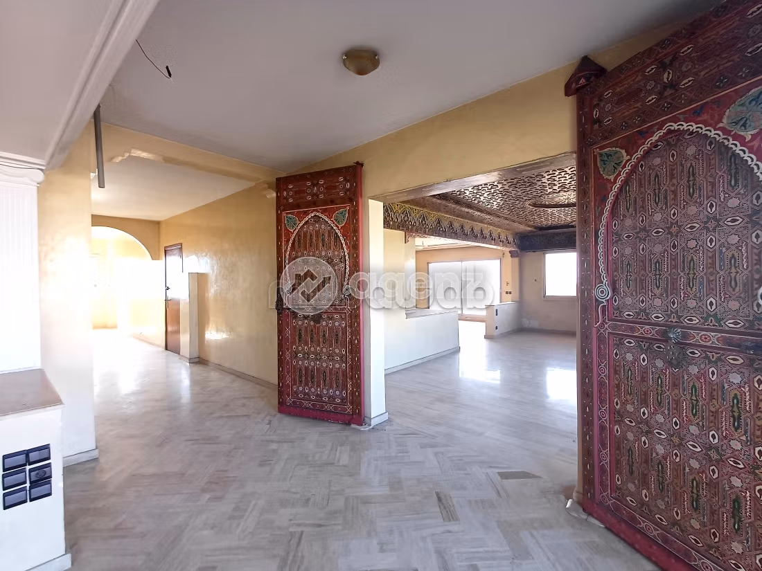 Appartement 400 m² à Belvédère — 7