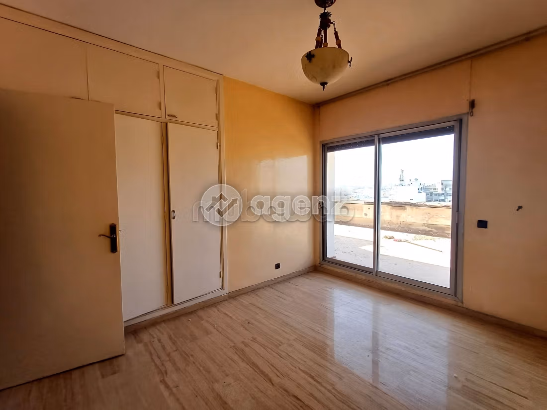 Appartement 400 m² à Belvédère — 20