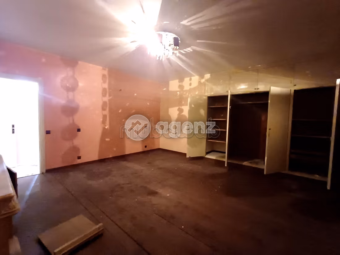 Appartement 400 m² à Belvédère — 17