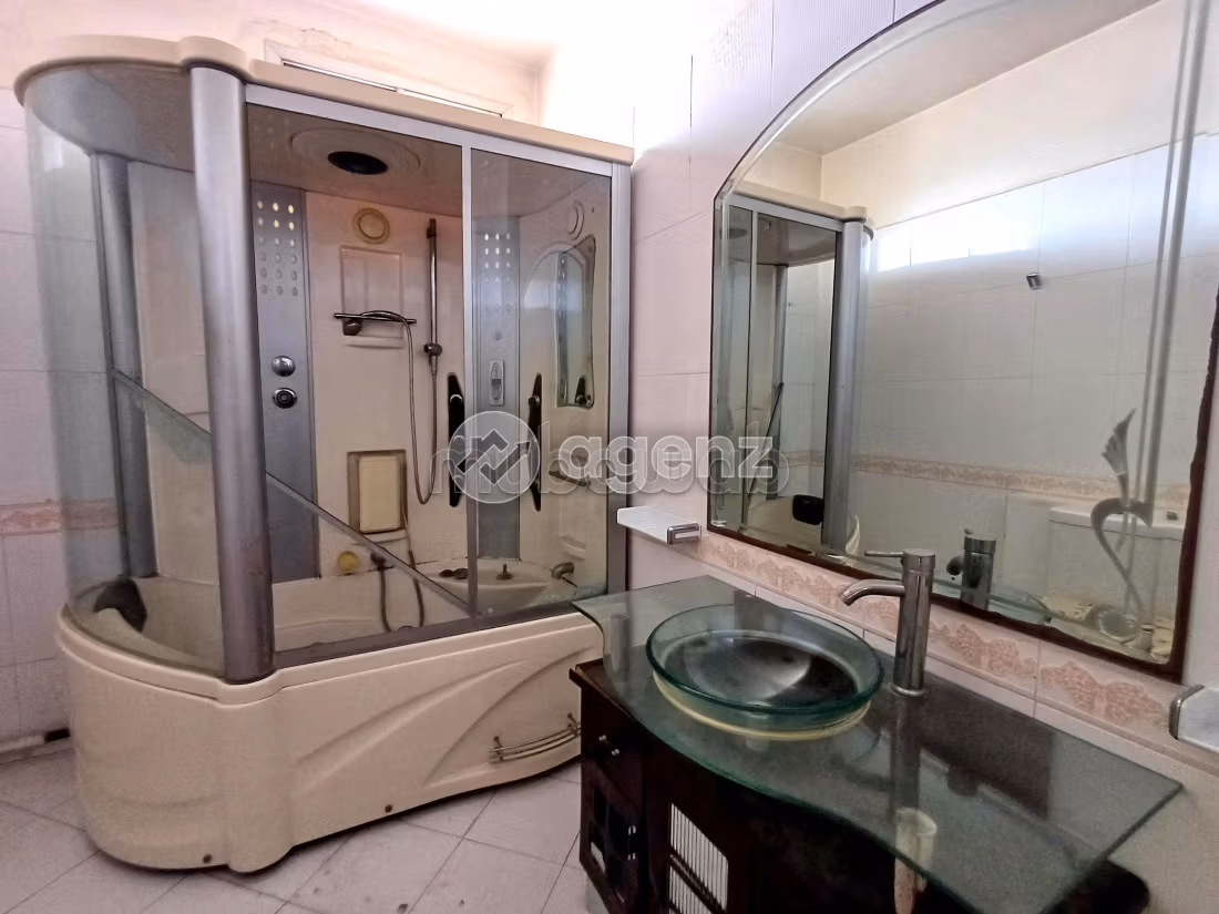 Appartement 400 m² à Belvédère — 19
