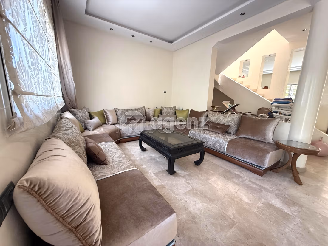 Magnificent villa for rent. 3 rooms. New furniture
