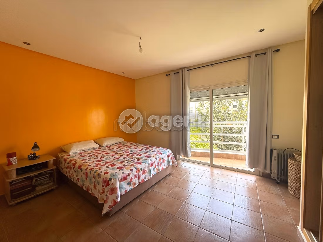 Magnificent villa for rent. 3 rooms. New furniture
