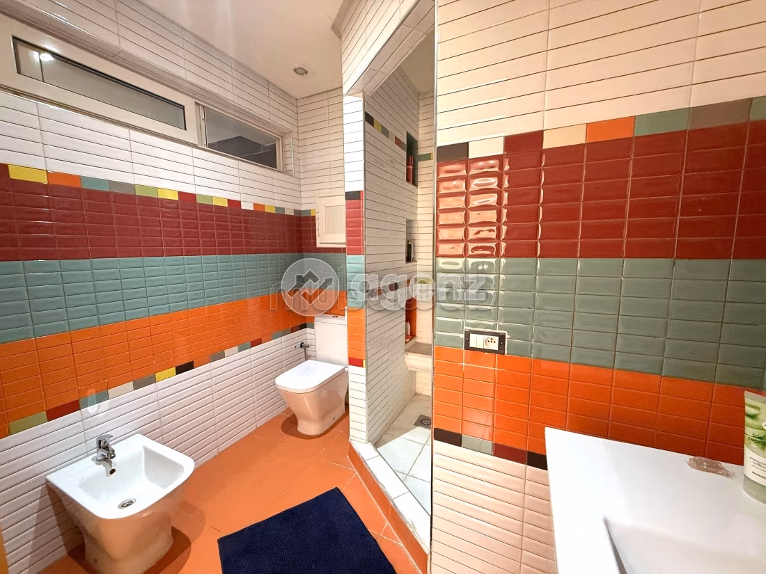 Magnificent villa for rent. 3 rooms. New furniture