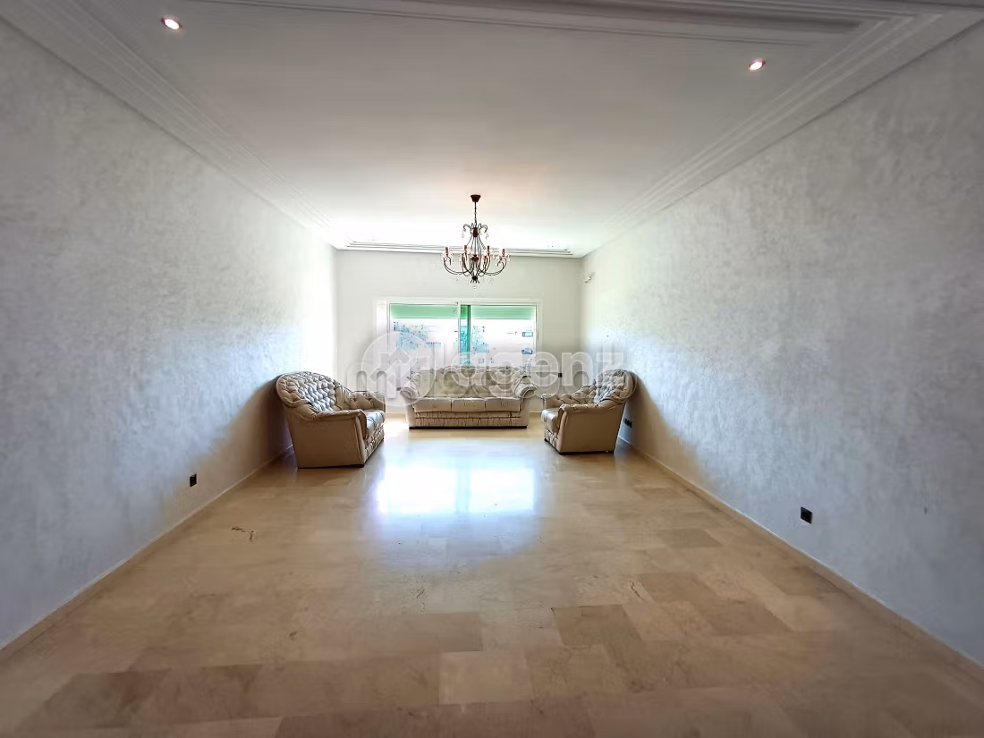 Appartement à vendre 143 m², 3 chambres Route immouzer Fès