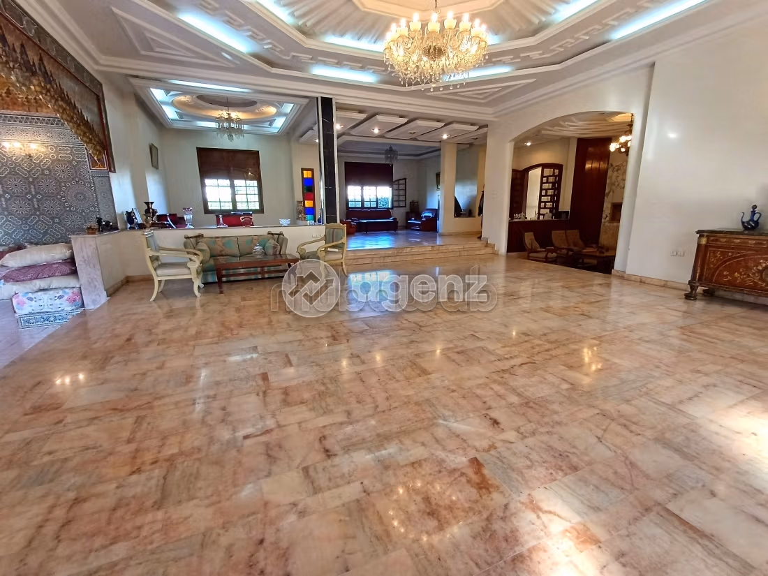 Villa à vendre 1 490 m², 5 chambres Californie Casablanca