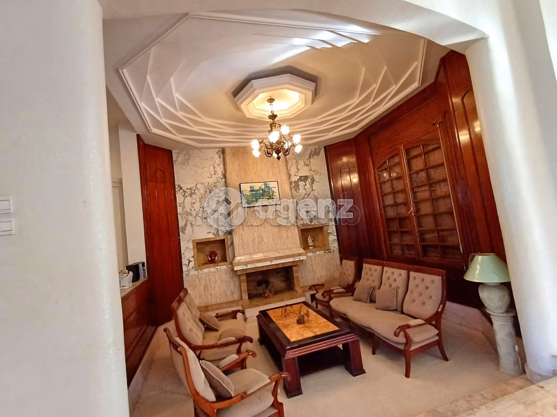 Villa à vendre 1 490 m², 5 chambres Californie Casablanca
