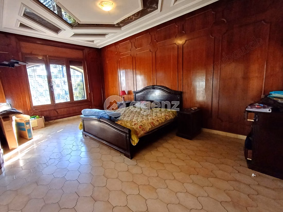 Villa's en luxe woningen te koop in Californie. 5 Kamers. Gemeubileerd
