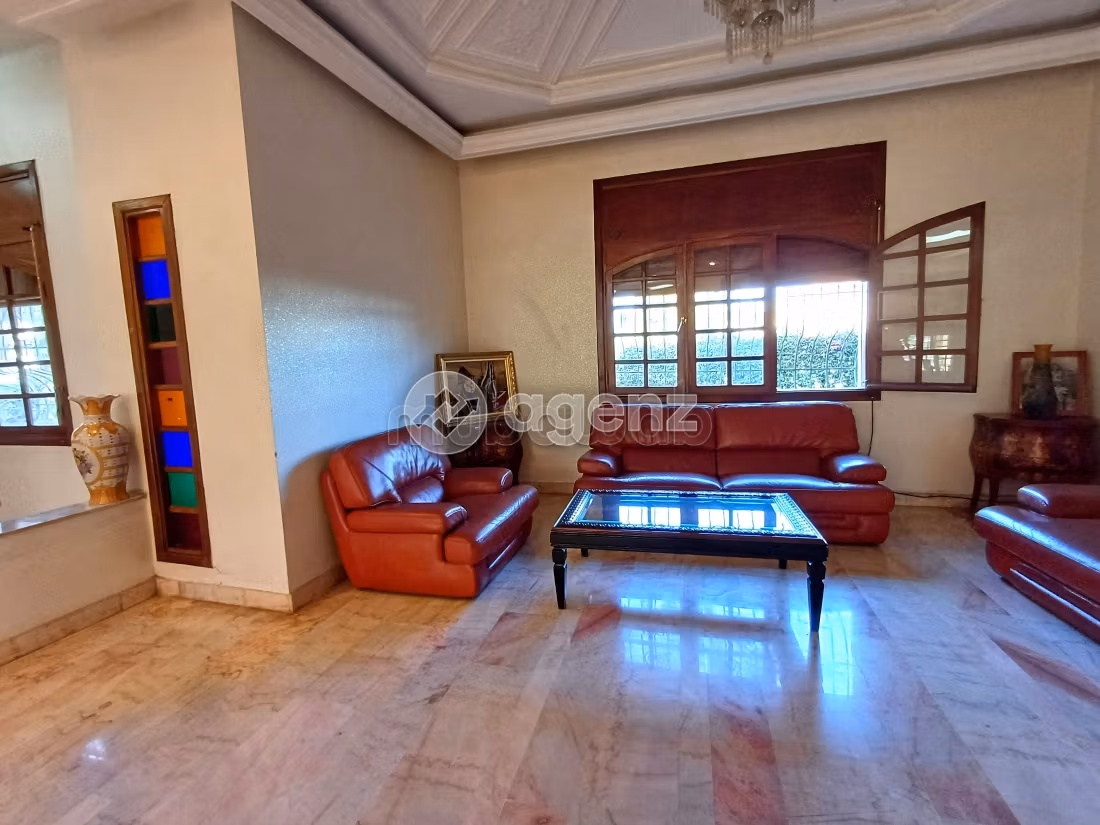 Villa à vendre 1 490 m², 5 chambres Californie Casablanca