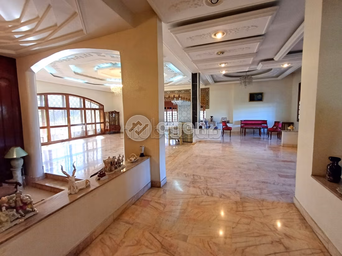 Villa à vendre 1 490 m², 5 chambres Californie Casablanca