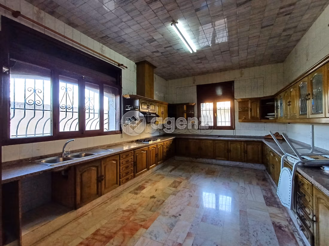 Villa à vendre 1 490 m², 5 chambres Californie Casablanca