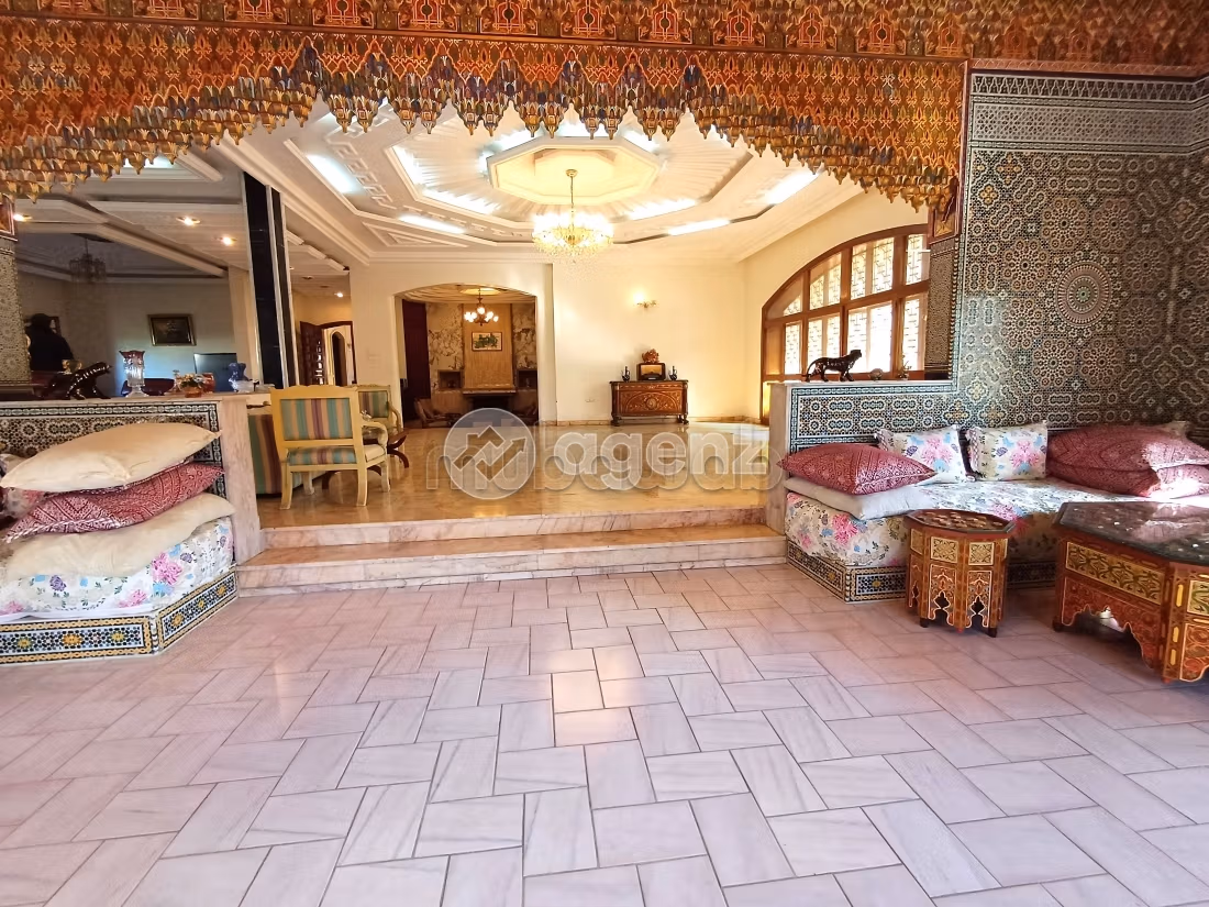 Villa à vendre 1 490 m², 5 chambres Californie Casablanca