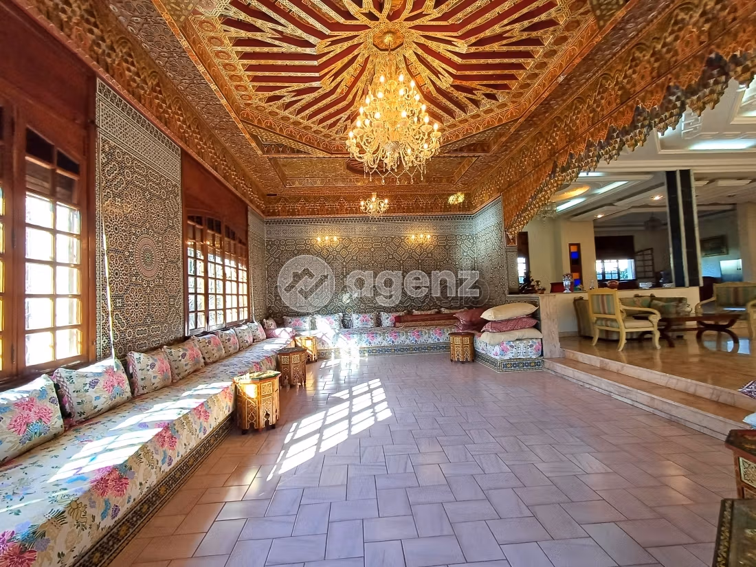 Villa à vendre 1 490 m², 5 chambres Californie Casablanca