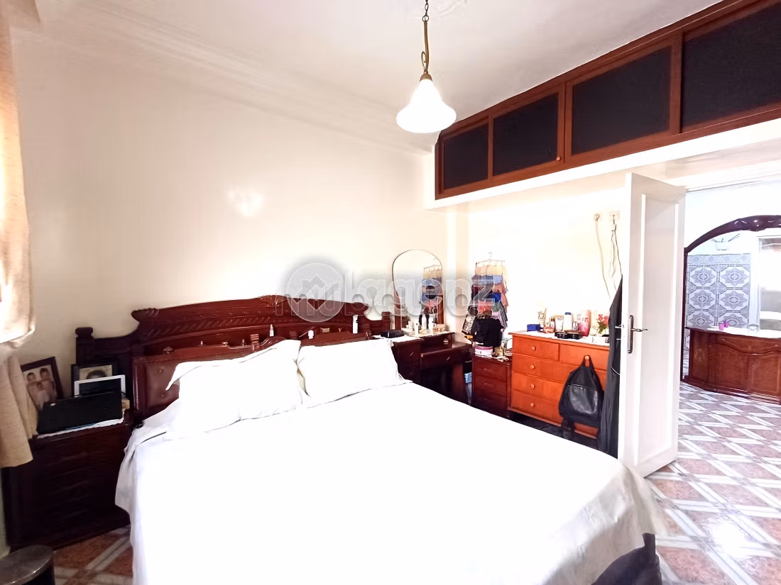 Piso en venta en Beausite. Superficie 132 m². Con muebles