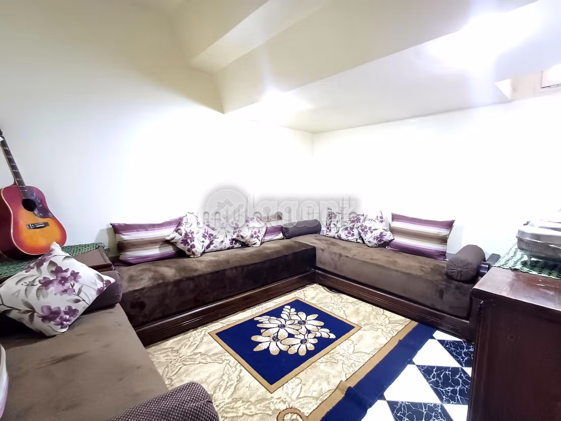 Piso en venta en Beausite. Superficie 132 m². Con muebles