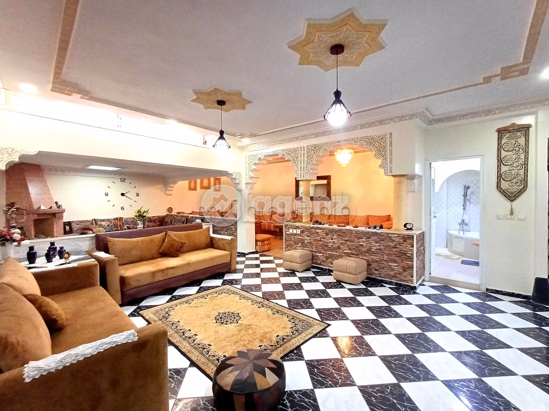 Piso en venta en Beausite. Superficie 132 m². Con muebles