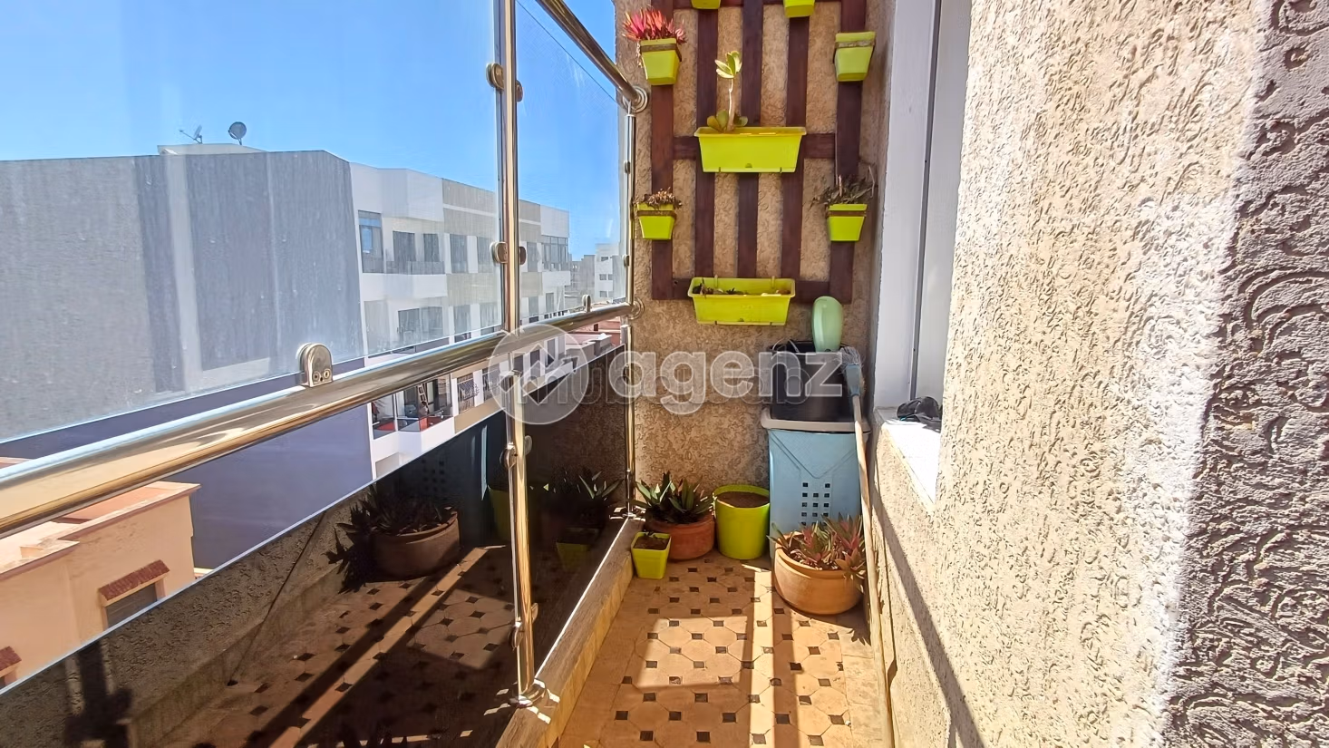 Appartamento da acquistare a Aïn Sebaâ. 3 camere da letto. Ascensore e garage
