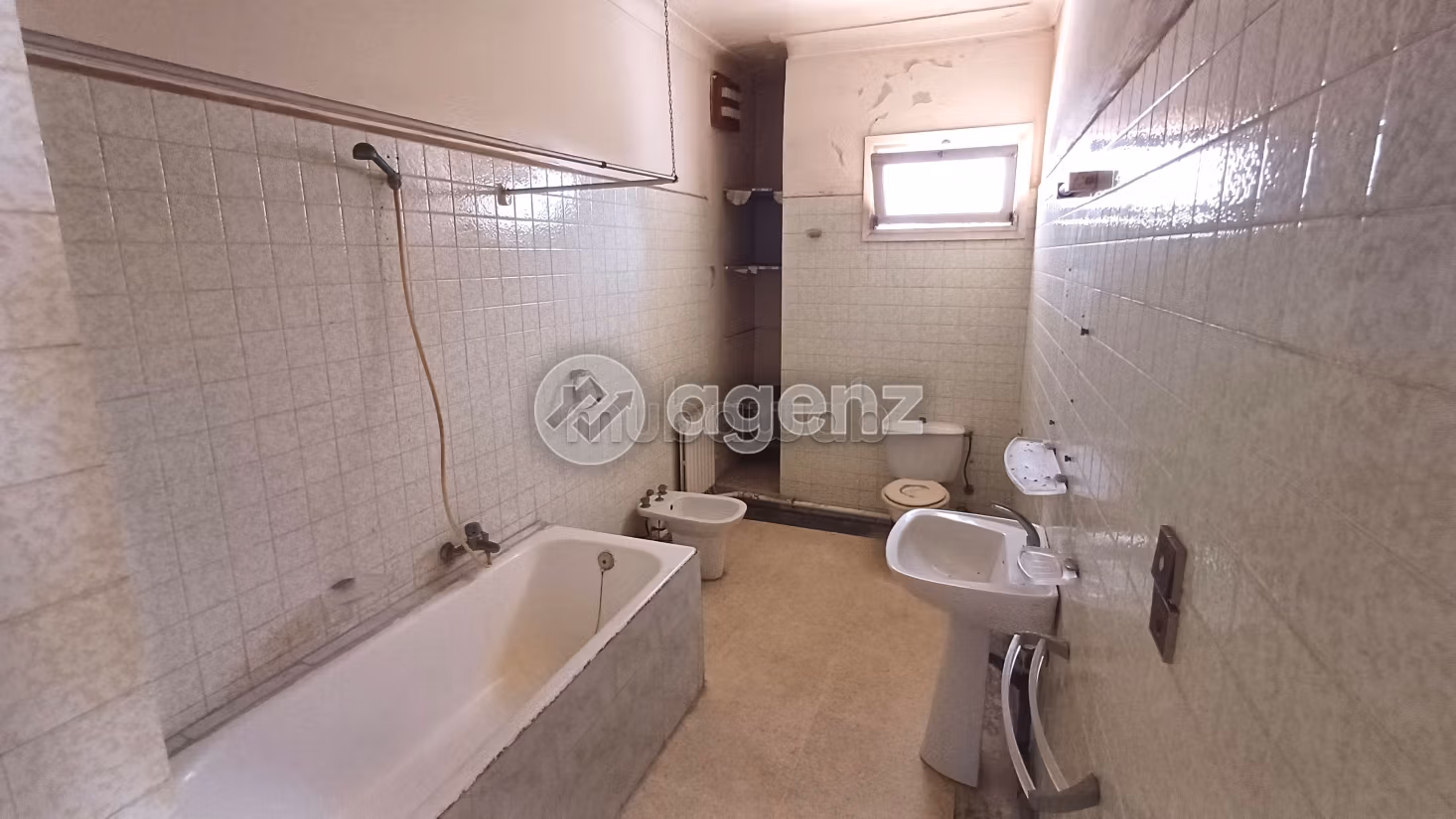 Suntuosa villa en venta en Racine. 6 hermosas habitaciones. Ascensor y garaje