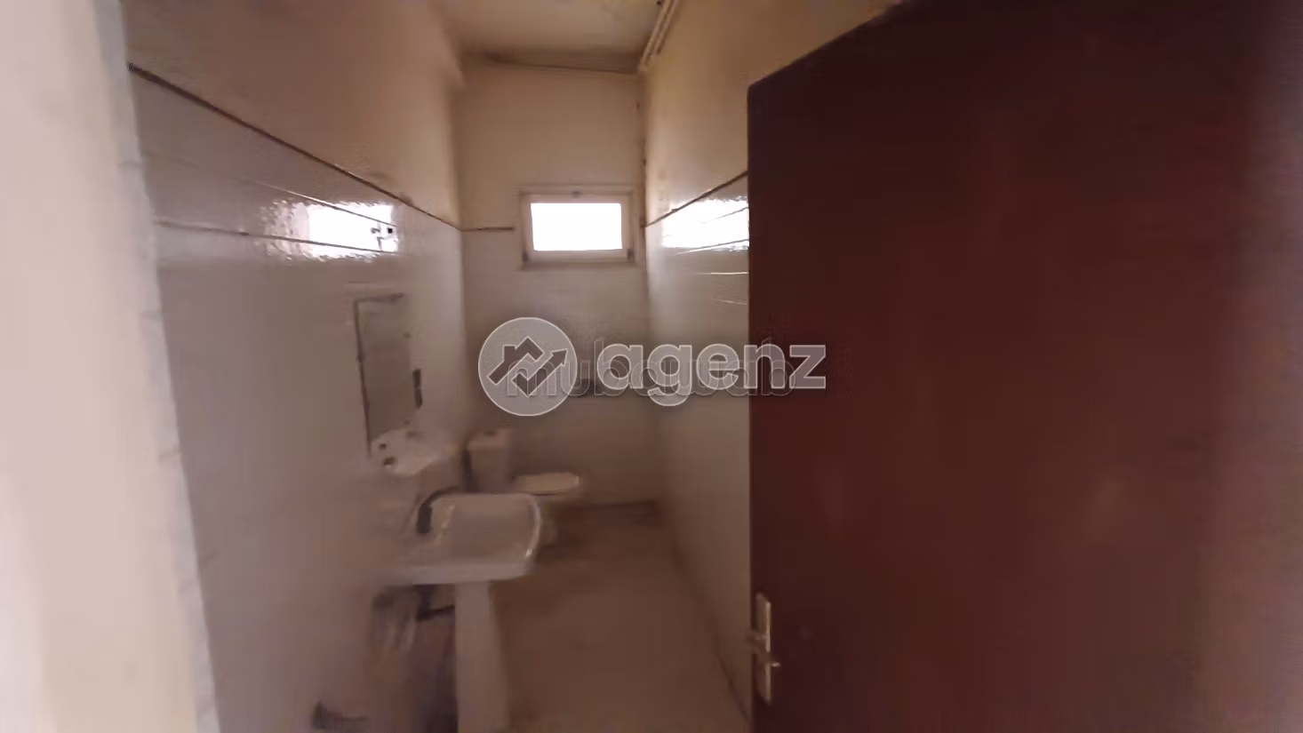 Suntuosa villa en venta en Racine. 6 hermosas habitaciones. Ascensor y garaje