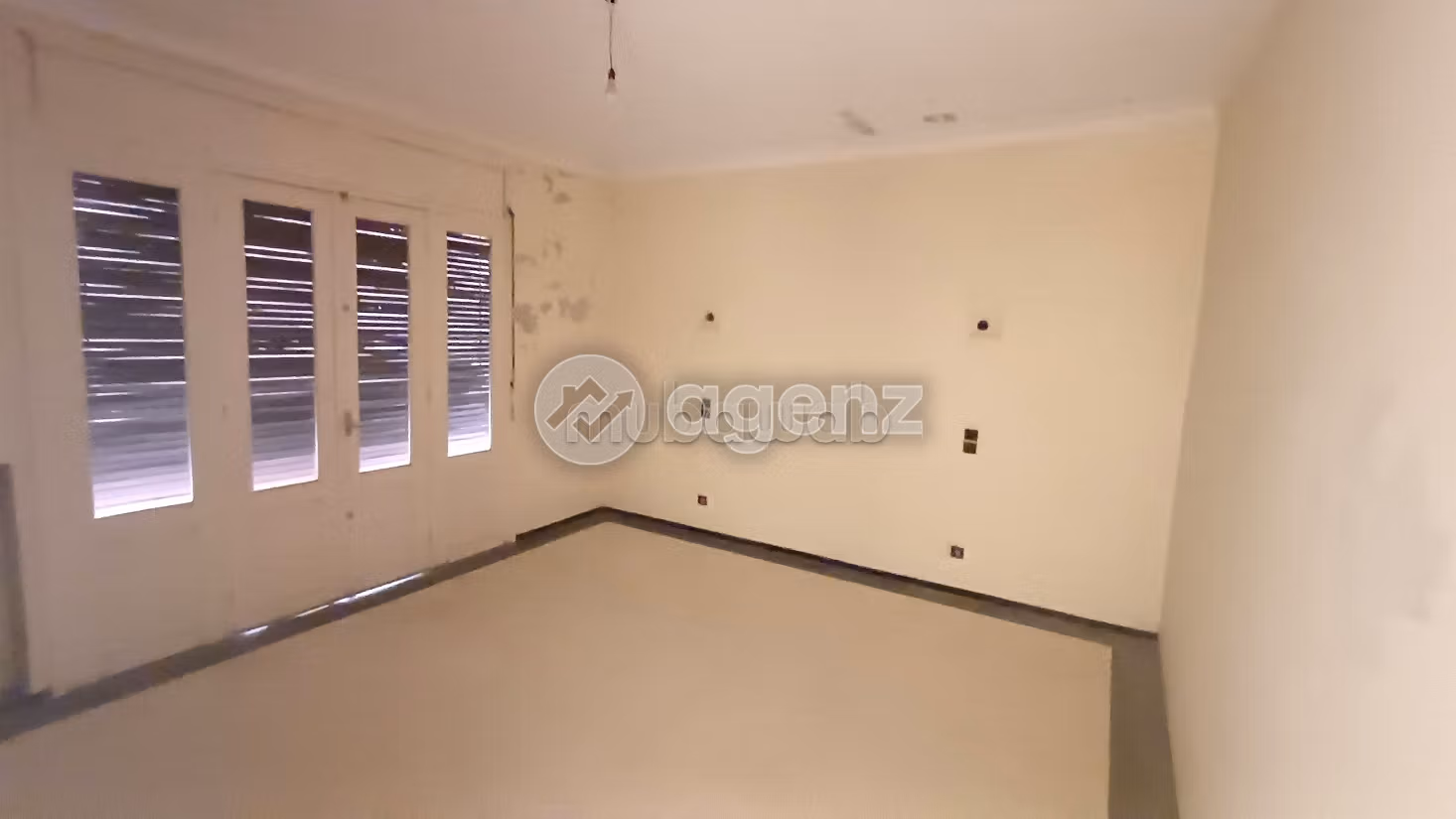 Suntuosa villa en venta en Racine. 6 hermosas habitaciones. Ascensor y garaje