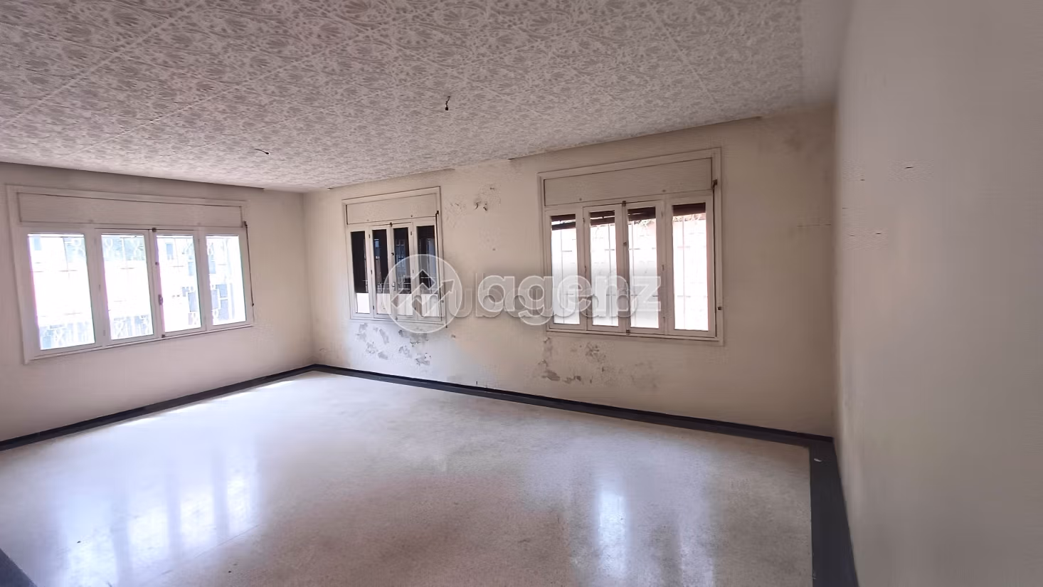 Suntuosa villa en venta en Racine. 6 hermosas habitaciones. Ascensor y garaje