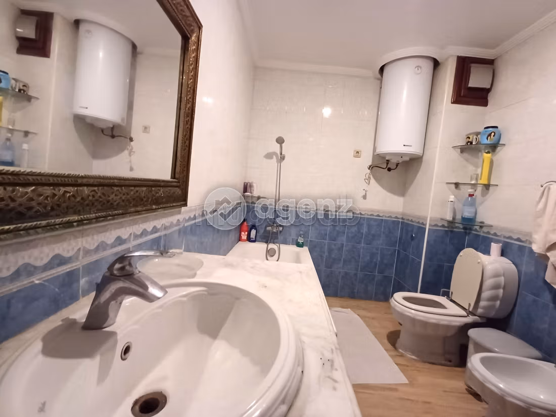 Appartement à vendre 157 m², 3 chambres Triangle d'Or Casablanca — 4
