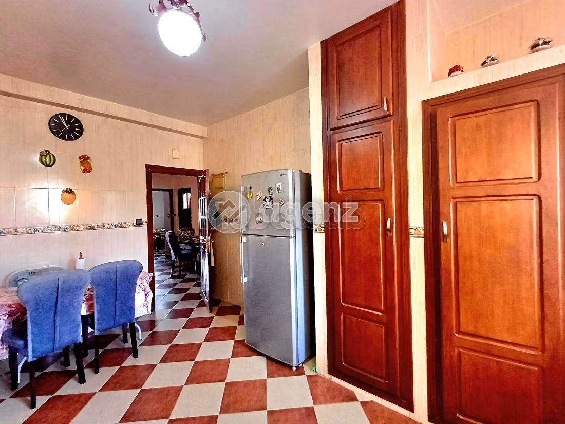 Appartement 113 m² à Amicales — 16