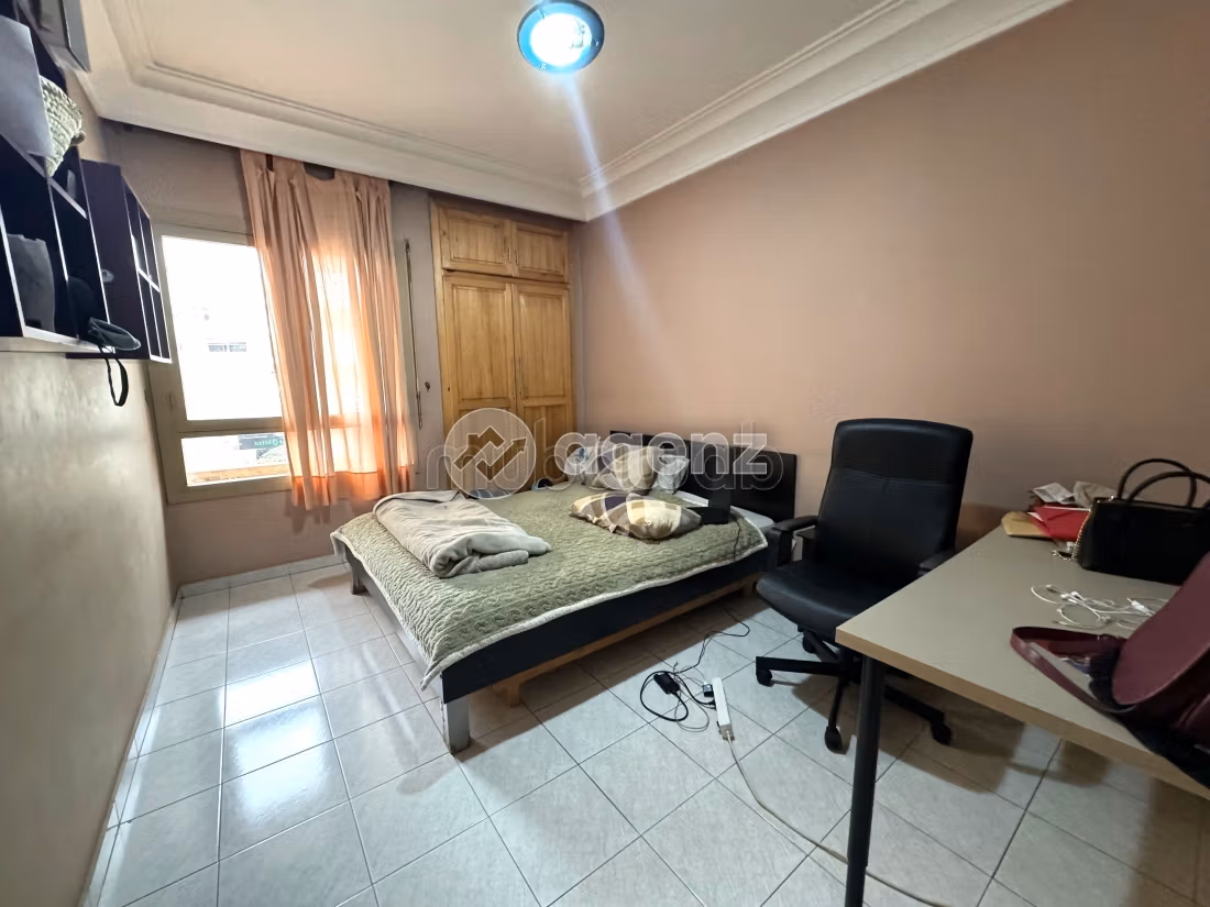 Sell apartment in Racine. 3 lovely rooms. Parking spaces and terrace
