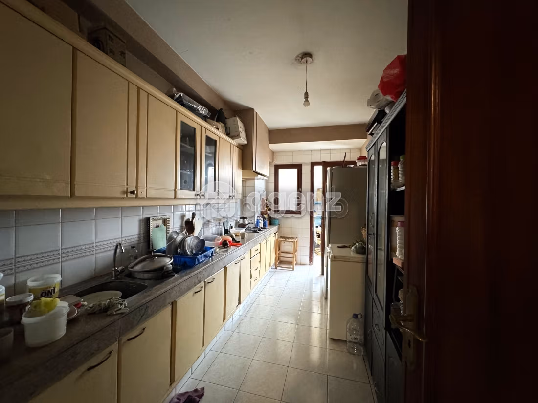 Sell apartment in Racine. 3 lovely rooms. Parking spaces and terrace