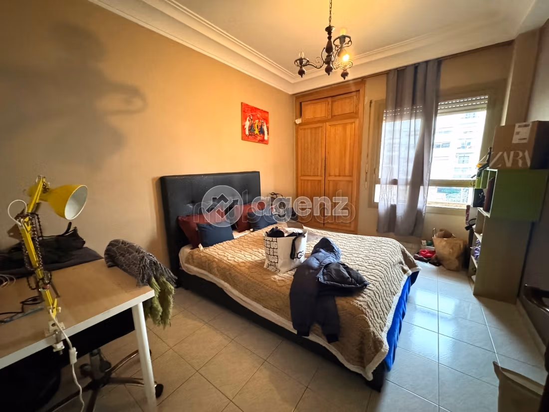 Sell apartment in Racine. 3 lovely rooms. Parking spaces and terrace