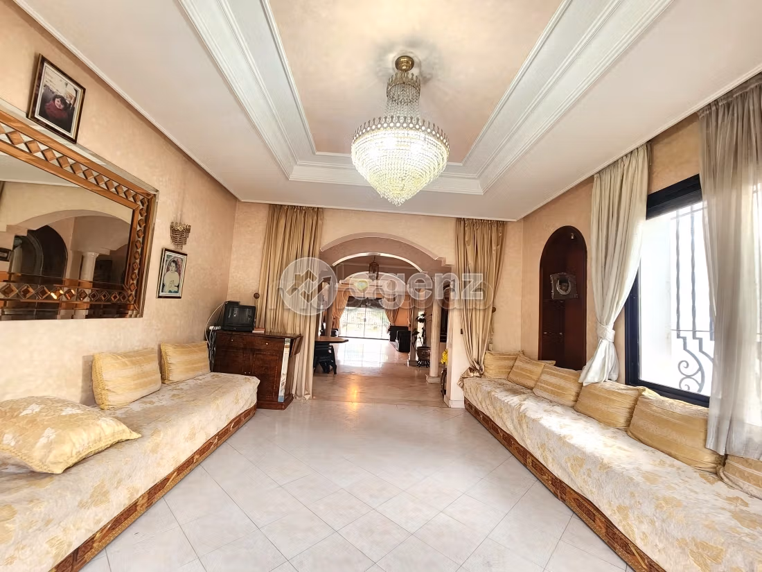 Villa à vendre 987 m², 3 chambres Californie Casablanca