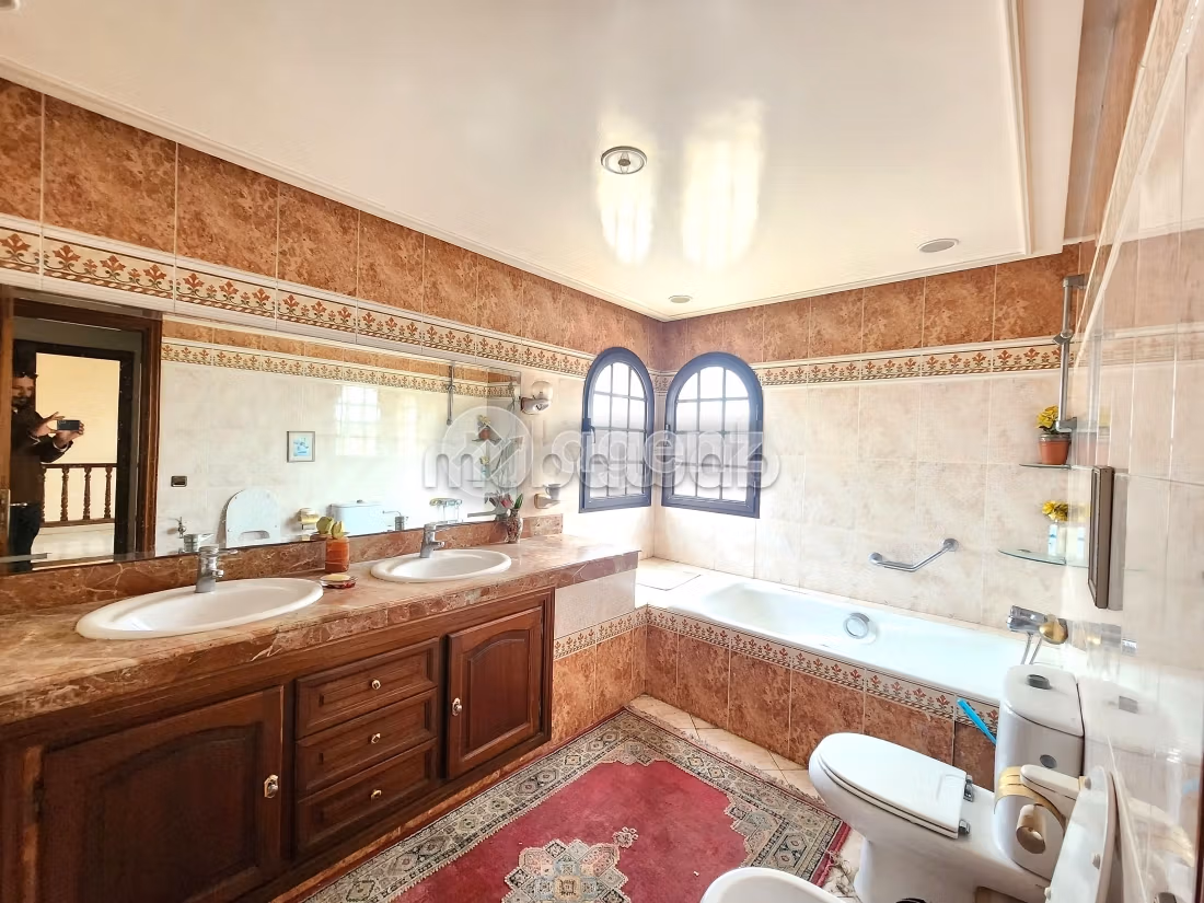Villa à vendre 987 m², 3 chambres Californie Casablanca