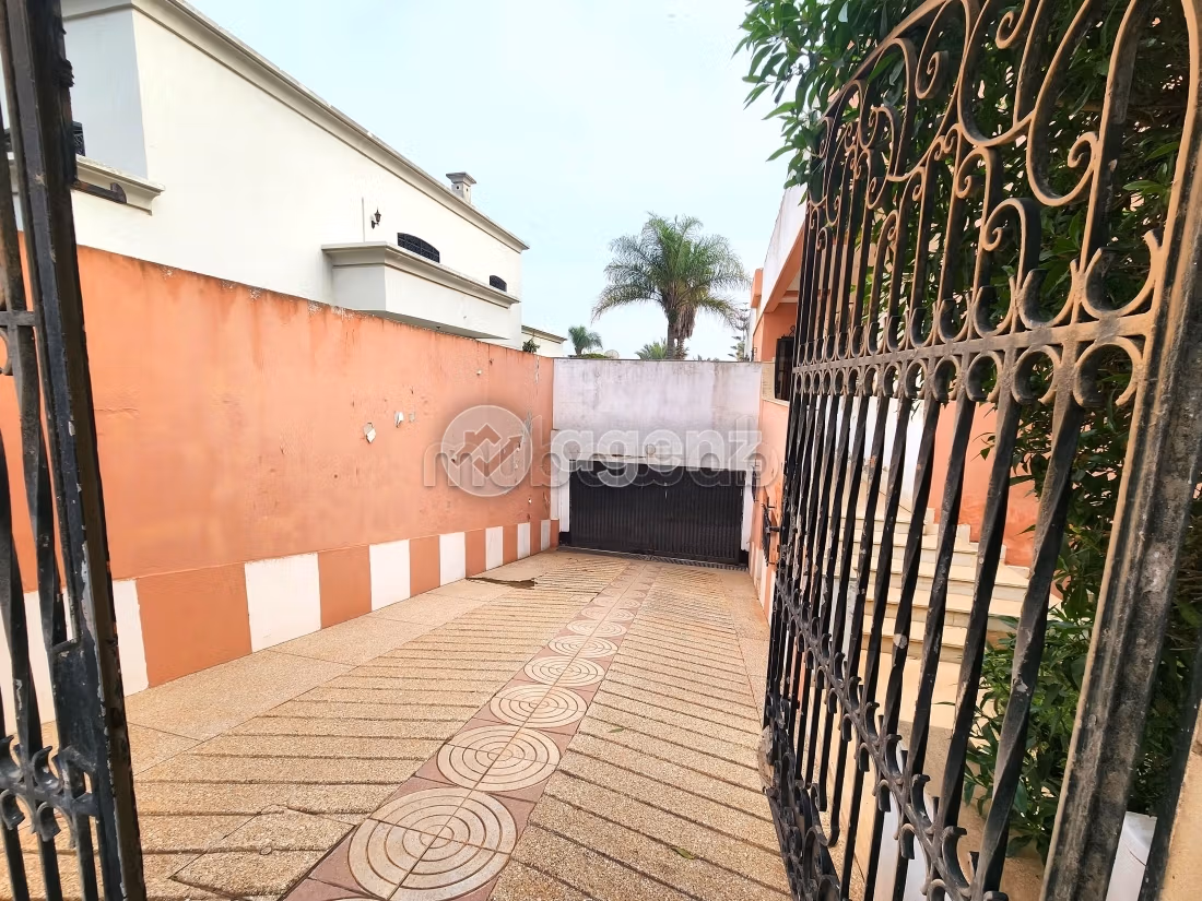 Villa à vendre 987 m², 3 chambres Californie Casablanca