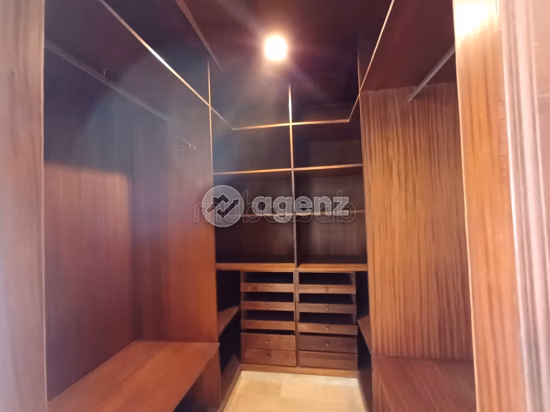 Appartement 147 m² f Val Fleury — 13