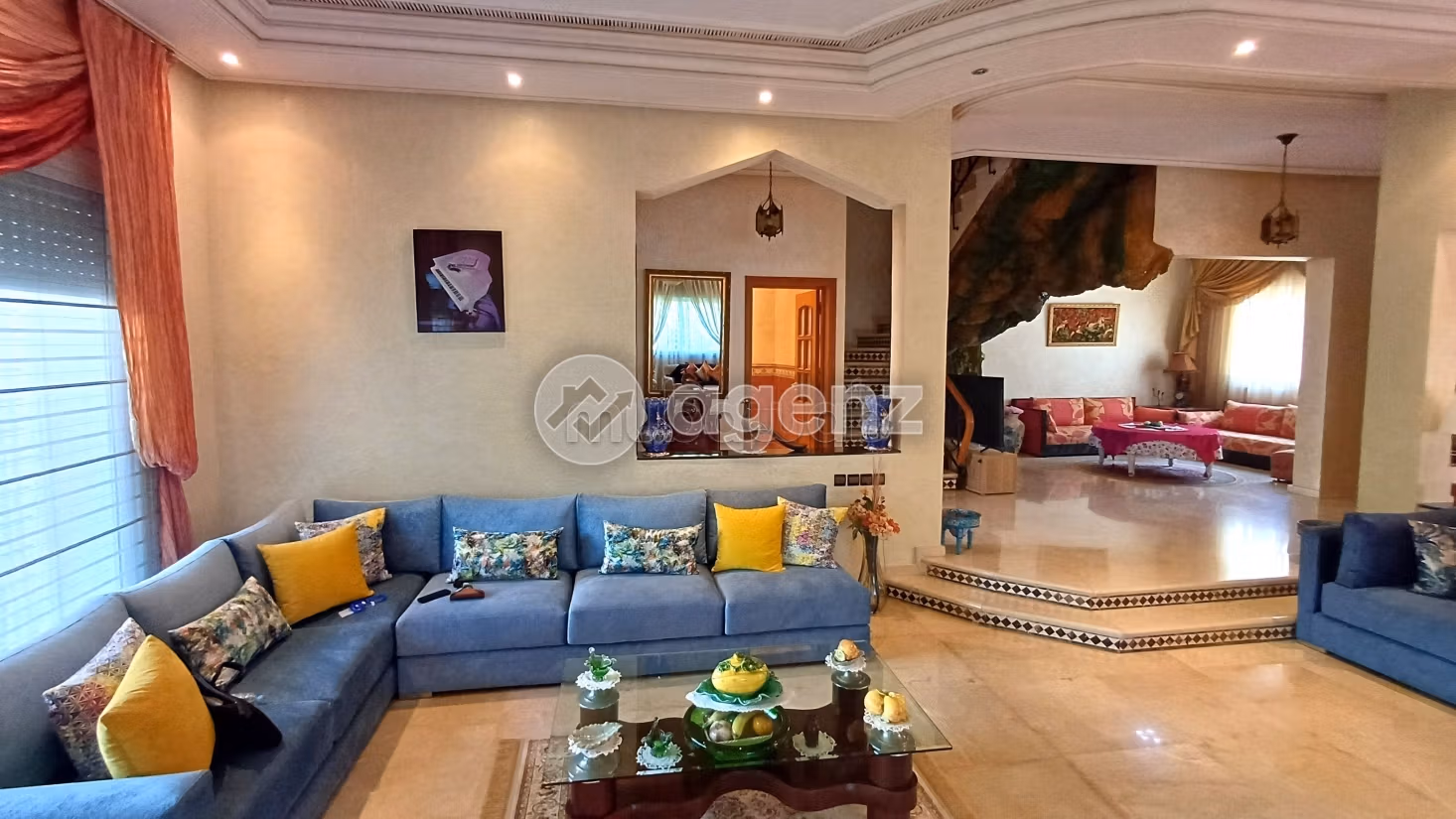 Vendita villa di lusso a Sidi Maarouf. 5 camere. Splendido giardino e comodo posto auto