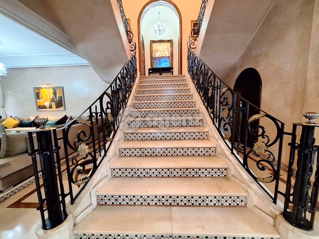 Luxury home for sale in Anfa Supérieur. 5 rooms. Private garden, Cellar