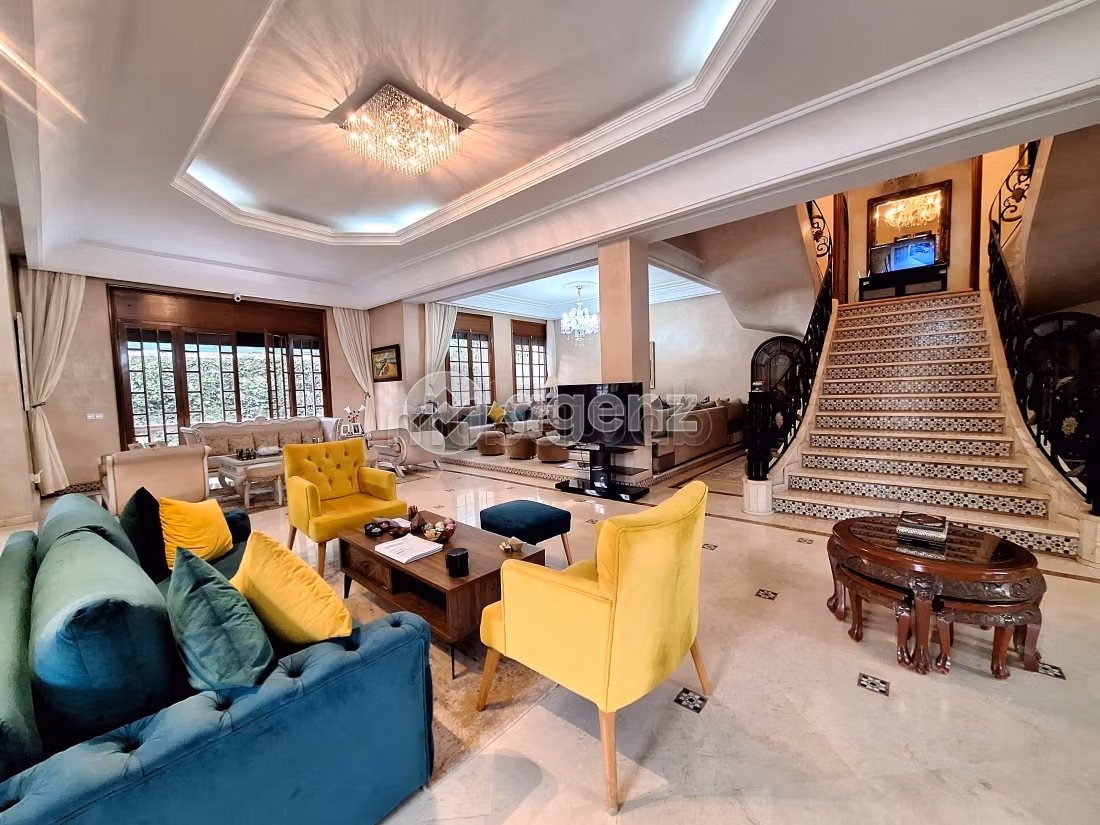 Luxury home for sale in Anfa Supérieur. 5 rooms. Private garden, Cellar
